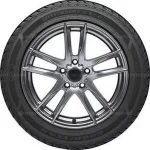 Goodyear Ultragrip Ice WRT 215/45 R17 87T — изображение 2